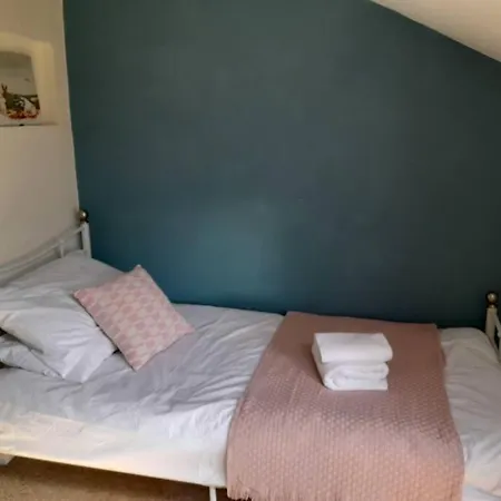 Edie's Hideaway Scarborough