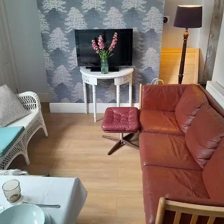 Edie's Hideaway Scarborough