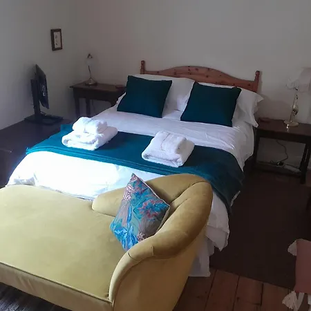 Edie's Hideaway Scarborough