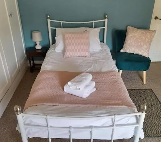 Edie's Hideaway 스카버러